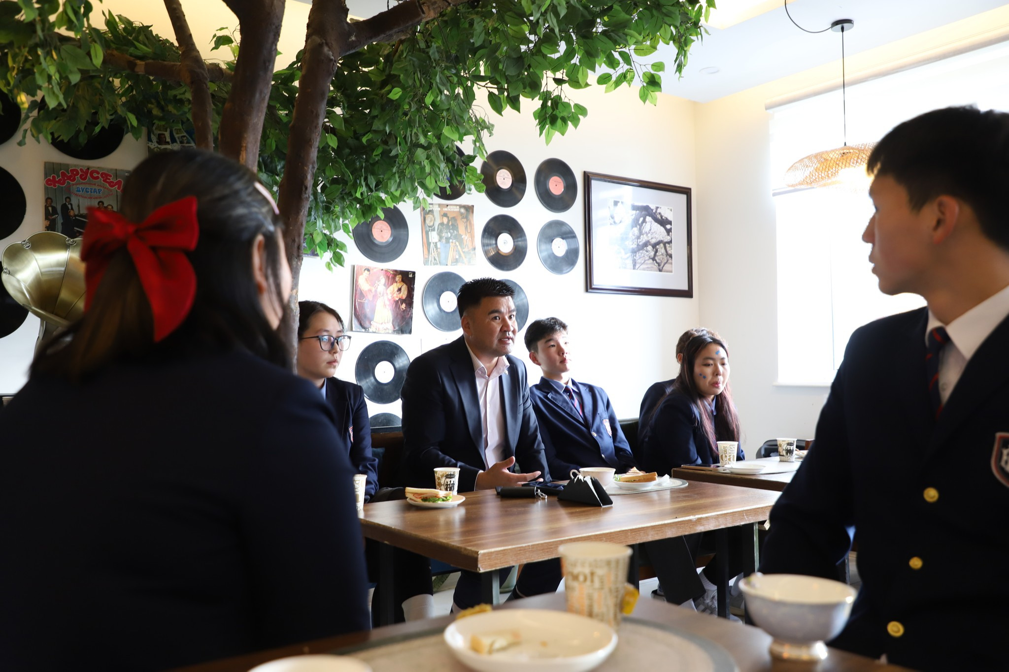 Сурагчид дуу хоолойгоо шийдвэр гаргах түвшинд илэрхийллээ